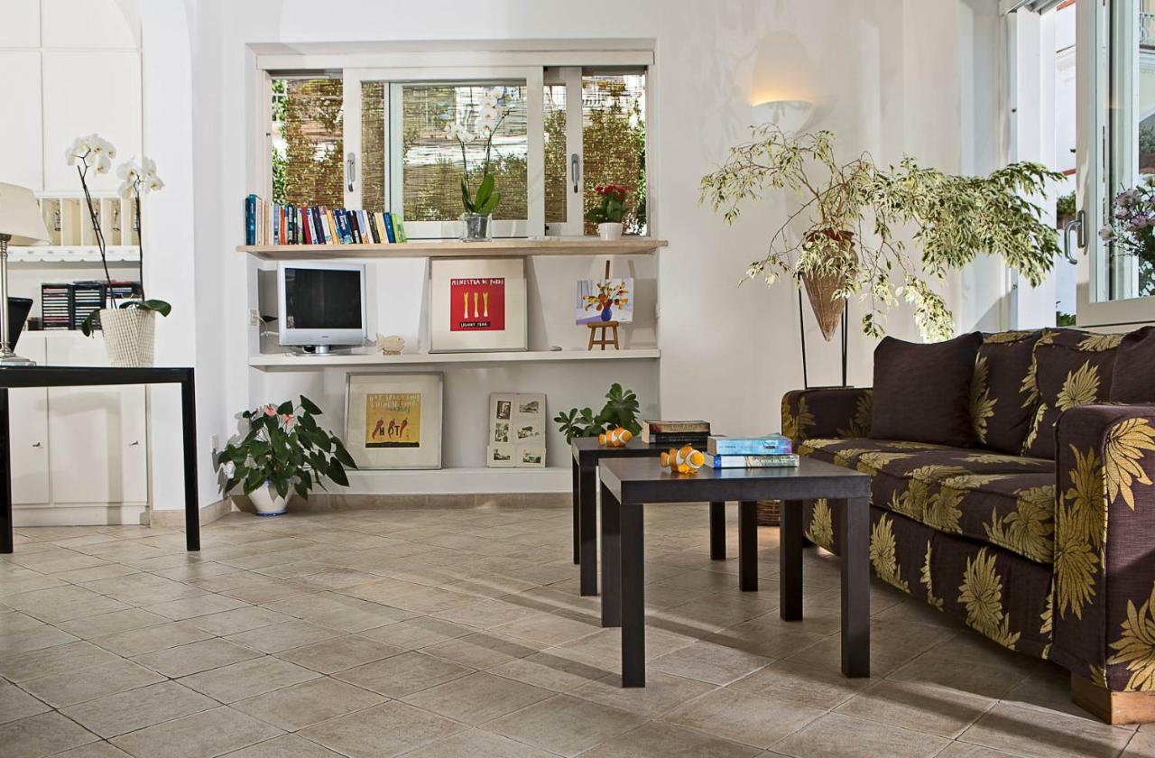 קאפרי Hotel La Tosca מראה חיצוני תמונה